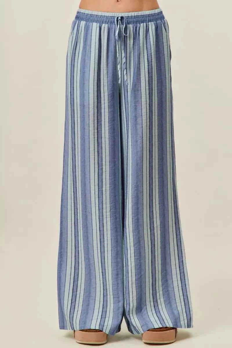 SO ME Stripe Wide Leg Pull On Pants